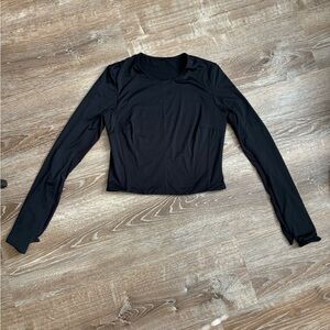 Lululemon Athletica long sleeve crop top